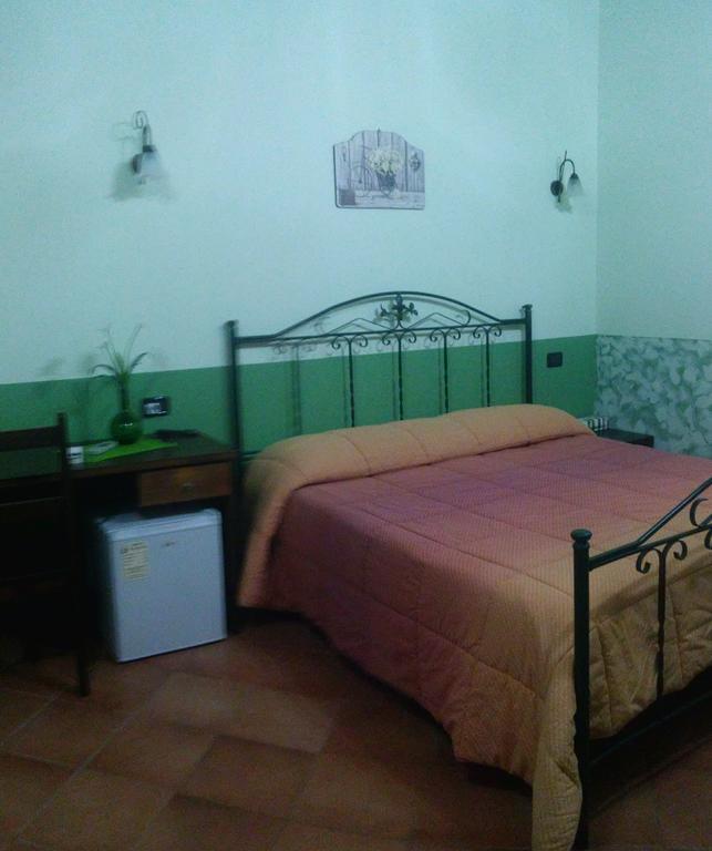 מסקלי Agriturismo Il Pozzo Antico מראה חיצוני תמונה